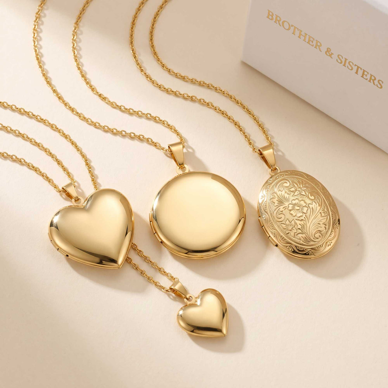 Round Photo Locket Necklace